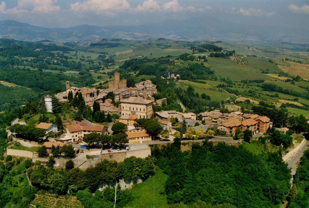 Agriturismo Poggio Porsenna - Con Piscina Proceno Exterior foto