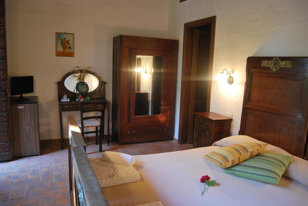 Agriturismo Poggio Porsenna - Con Piscina Proceno Exterior foto